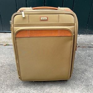 Hartmann Expandable Carry-on